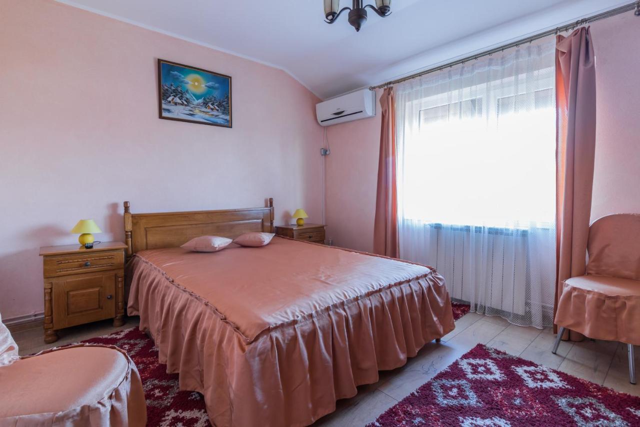 Pensiunea Xinela Baia de Fier Εξωτερικό φωτογραφία